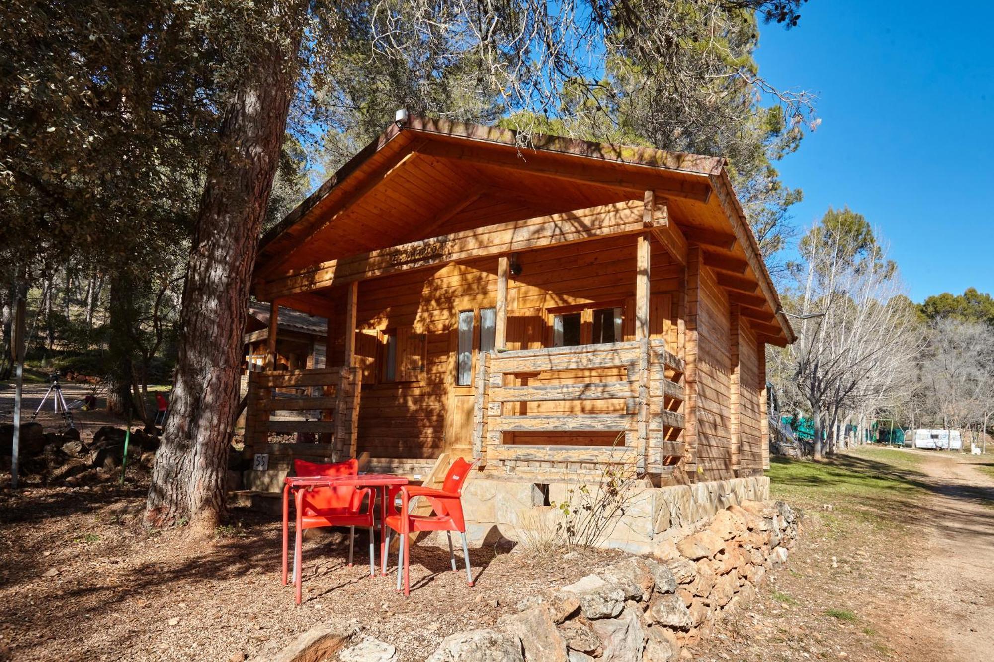 Montillana Con Camping