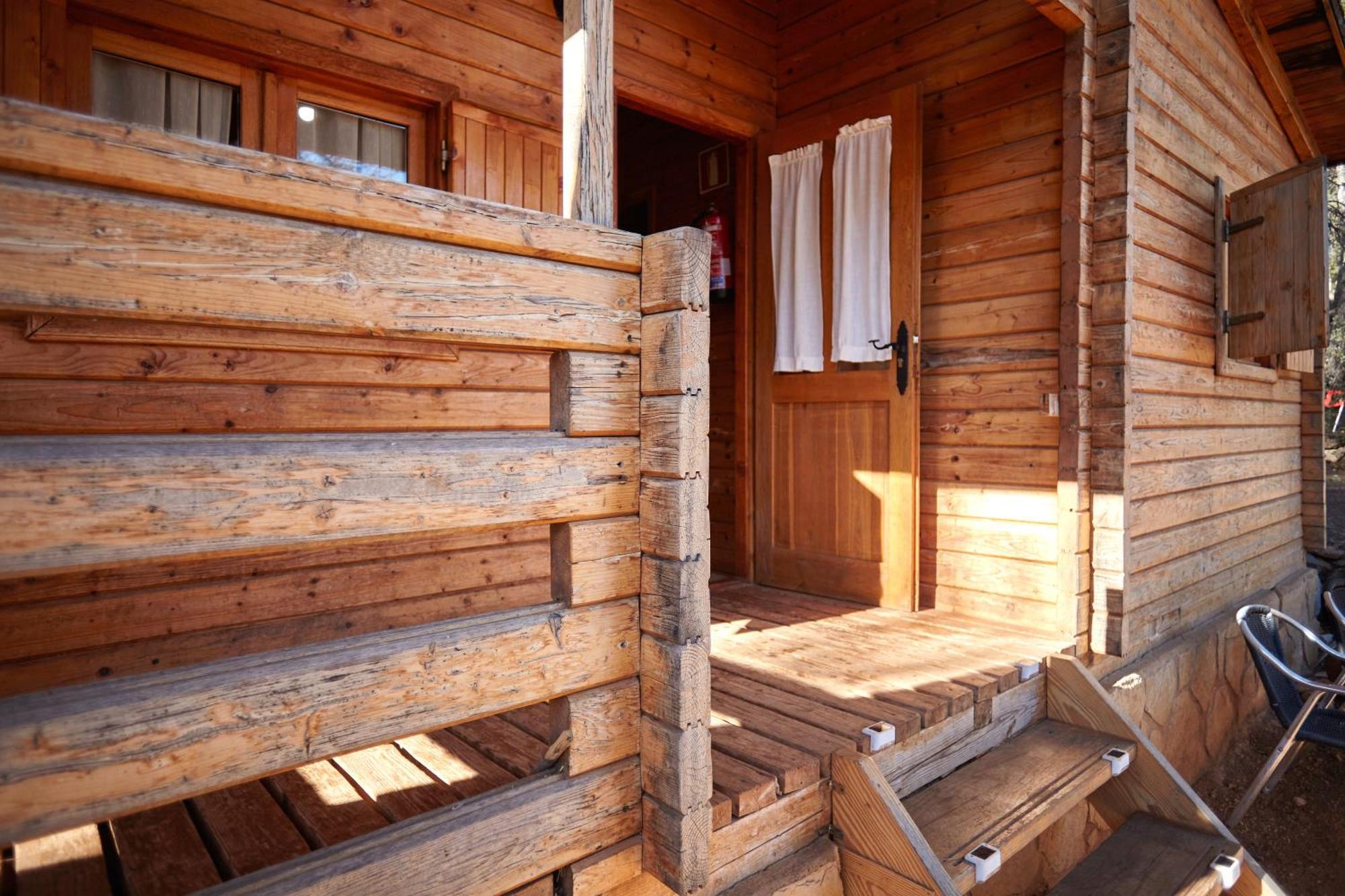 Camping Montillana Con Hornos