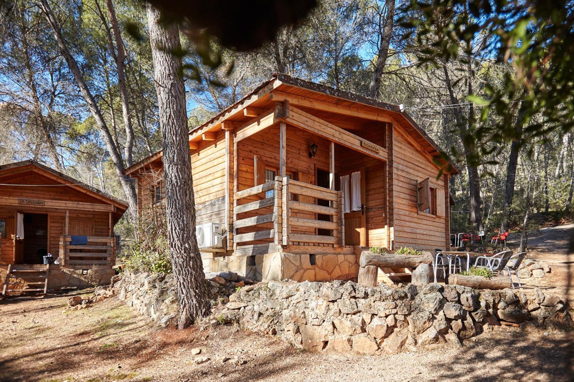Camping Montillana Con Hornos