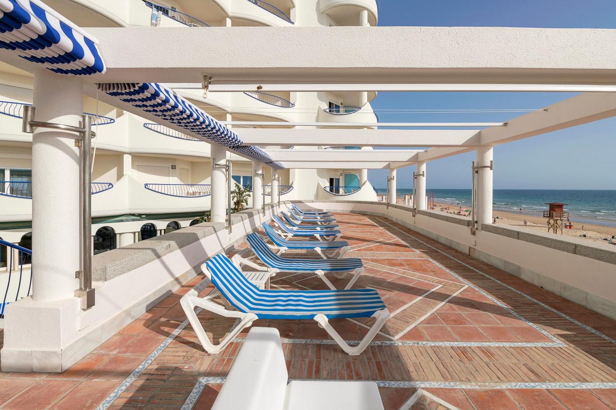 Hotel Playa Victoria 4*