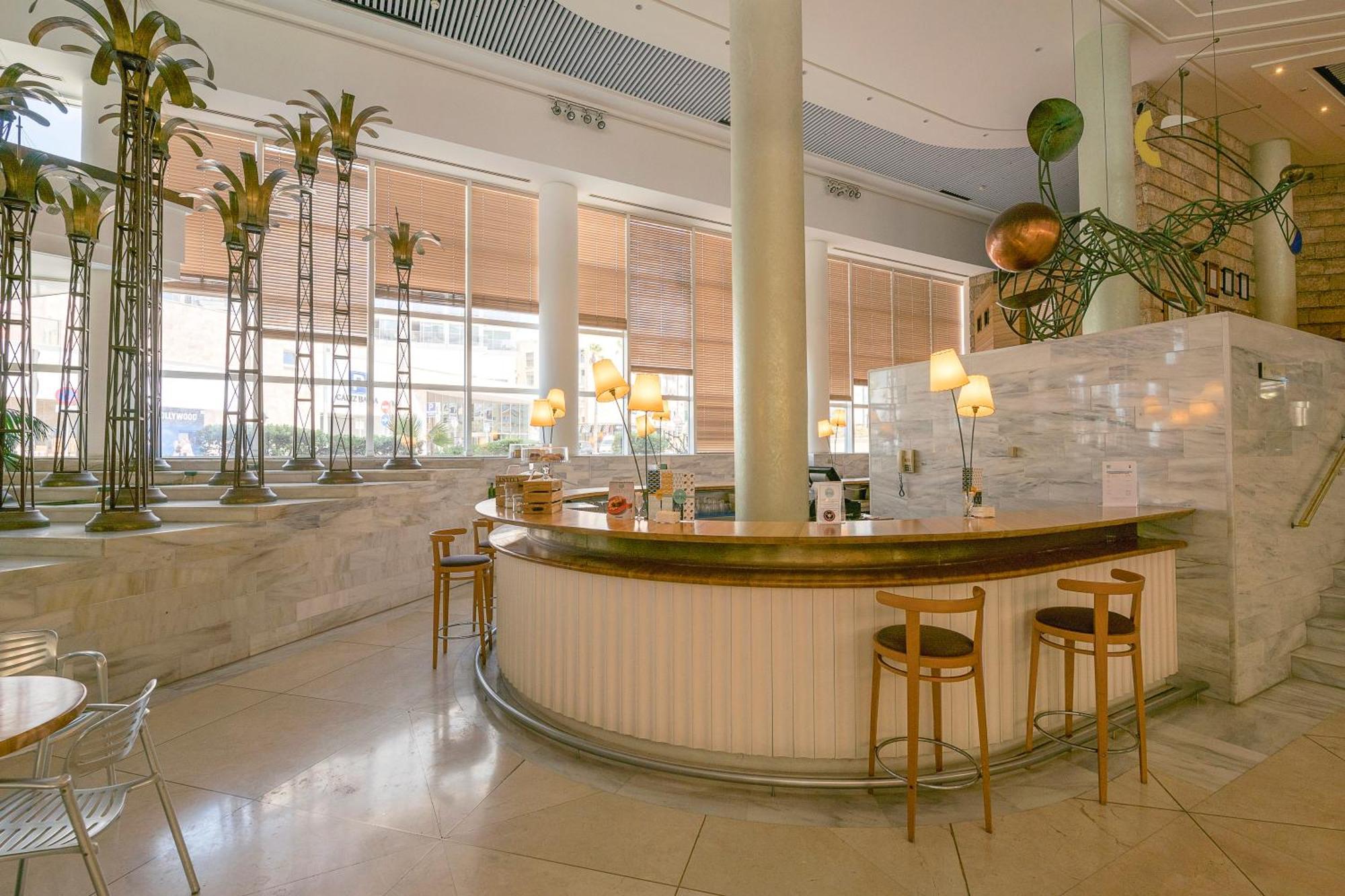 Playa Victoria Hotel