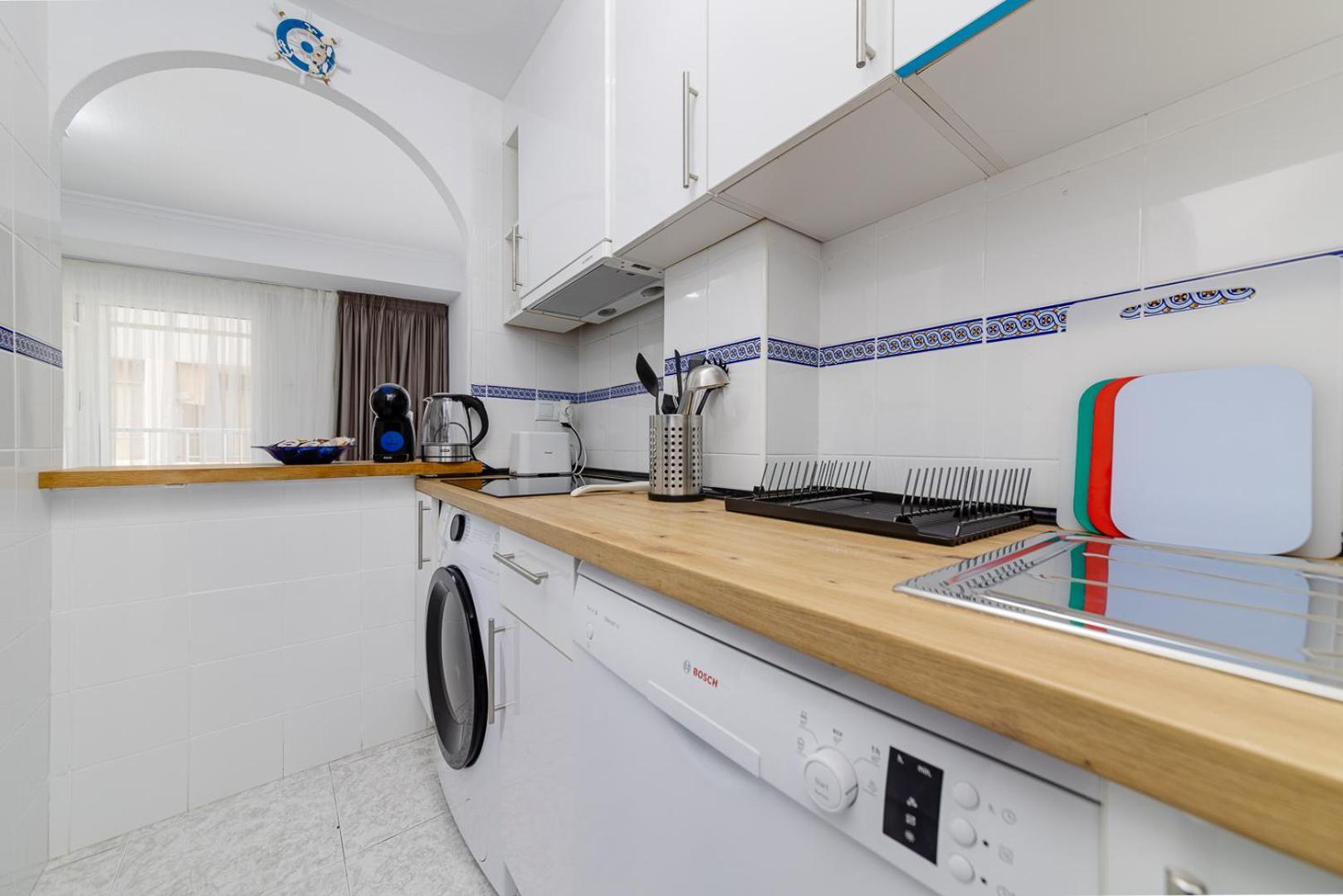 Concordia Beachside Apartment: Near Del Cura & Station Apartment *