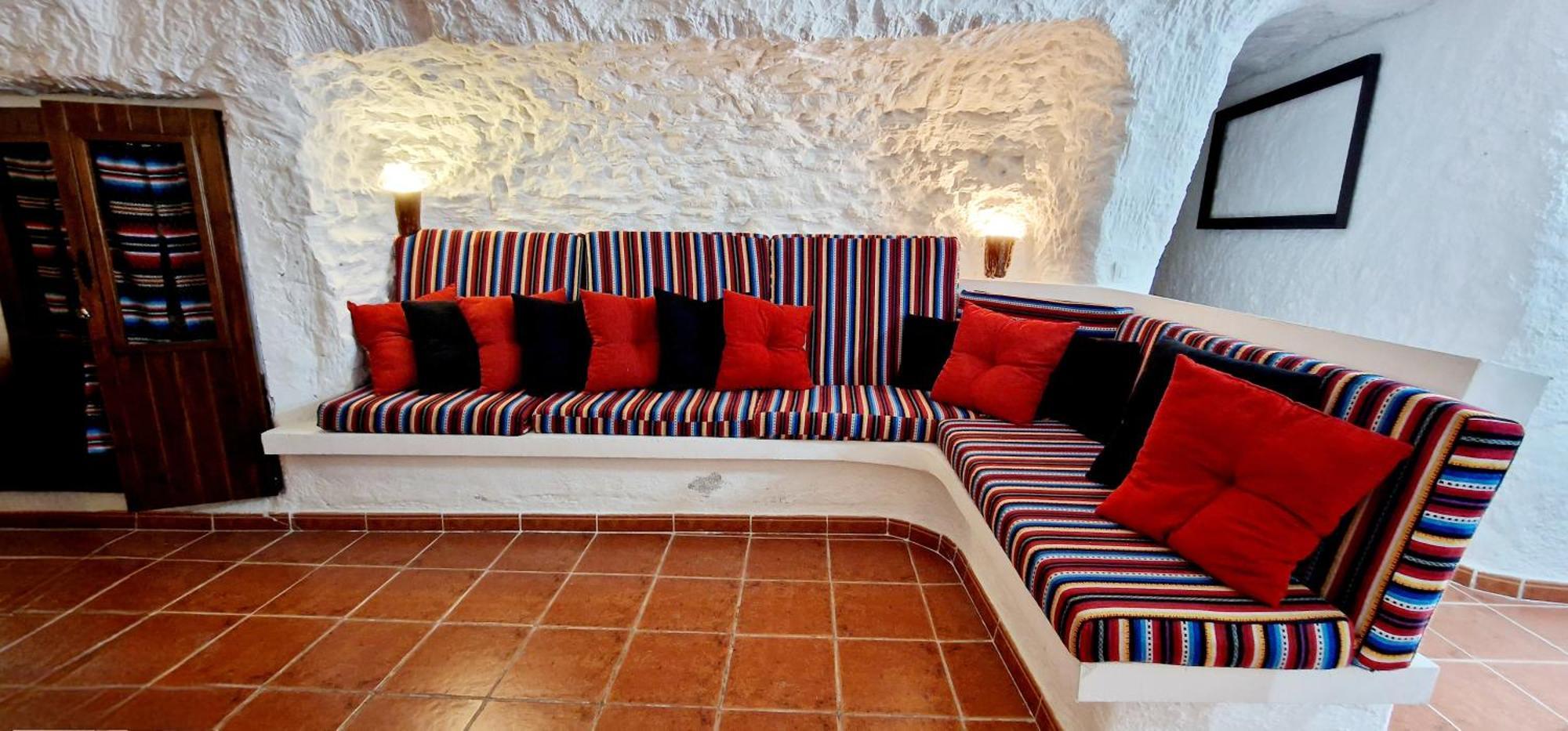 Holiday home Casa Cueva Cascamorras 