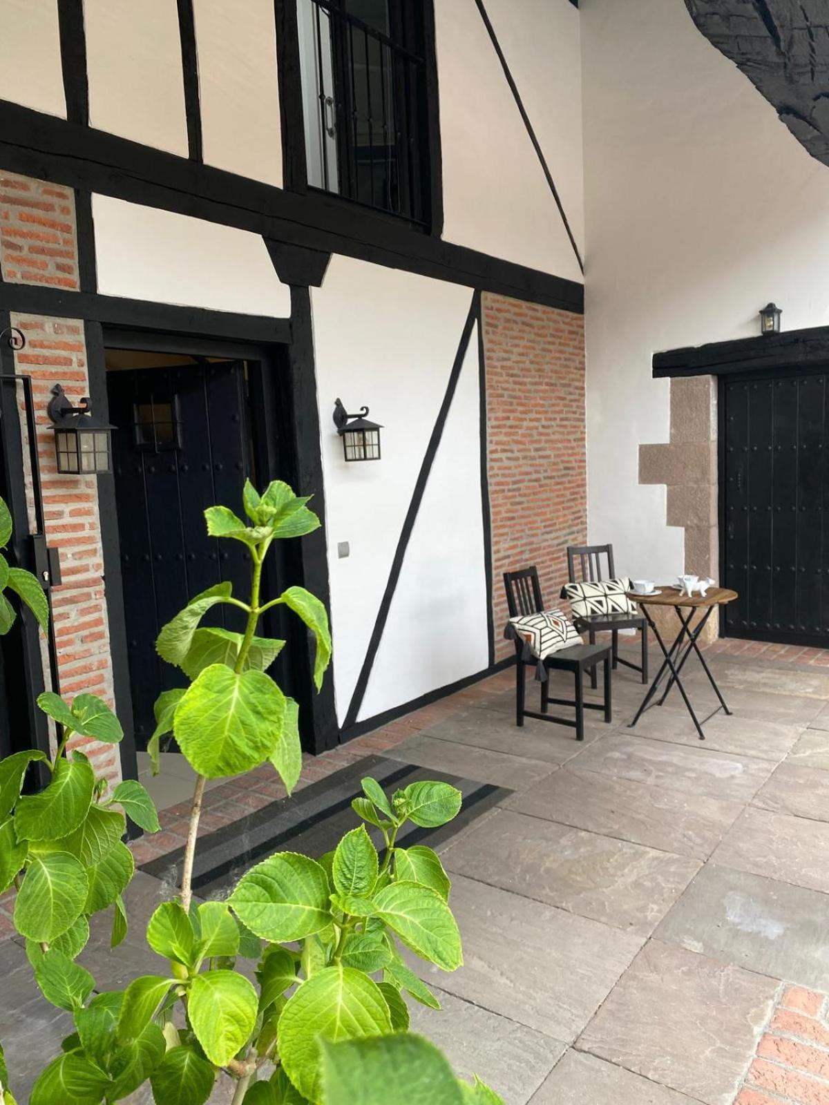 Casa *