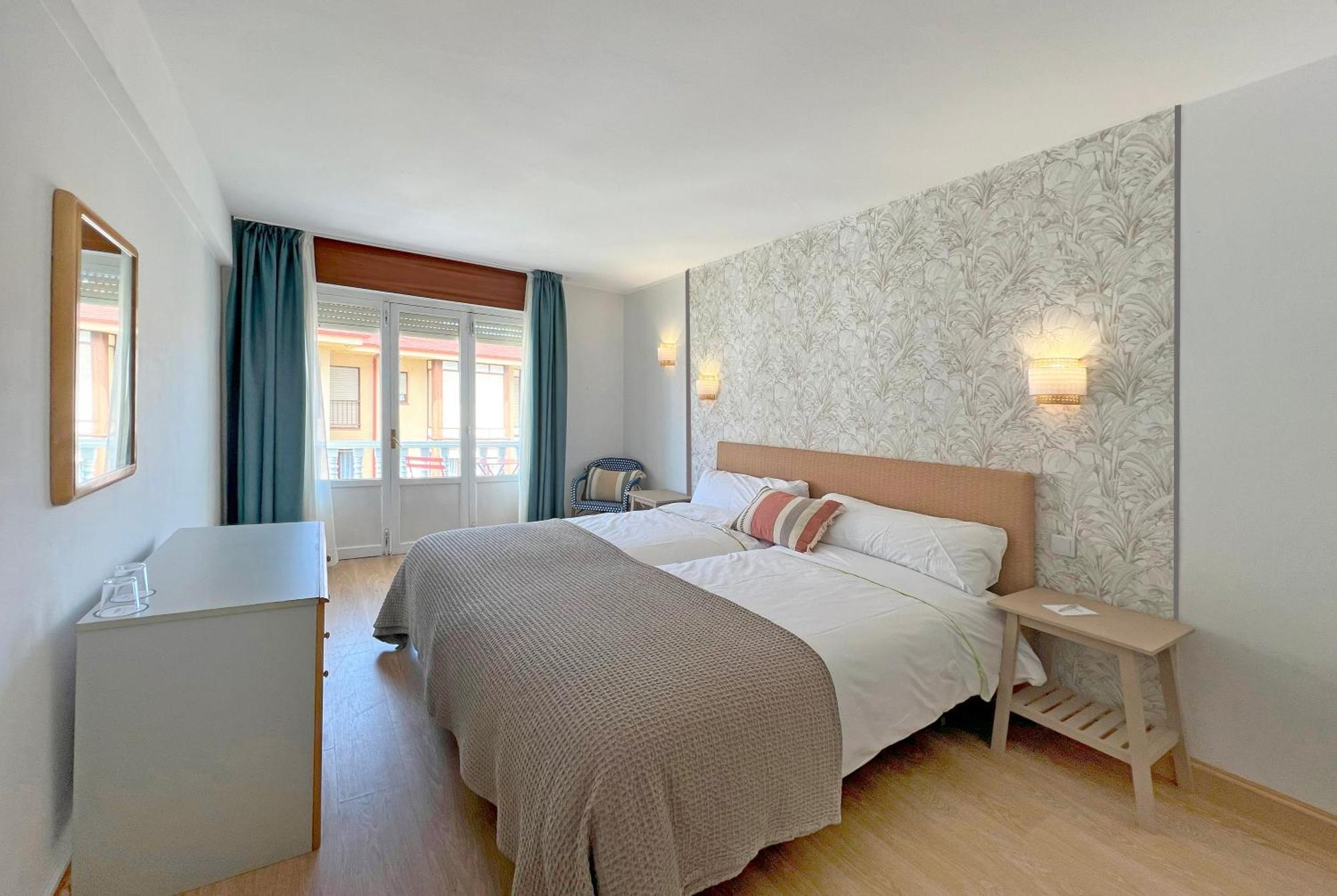 Hotel Moon Dreams La Lanzada 2*
