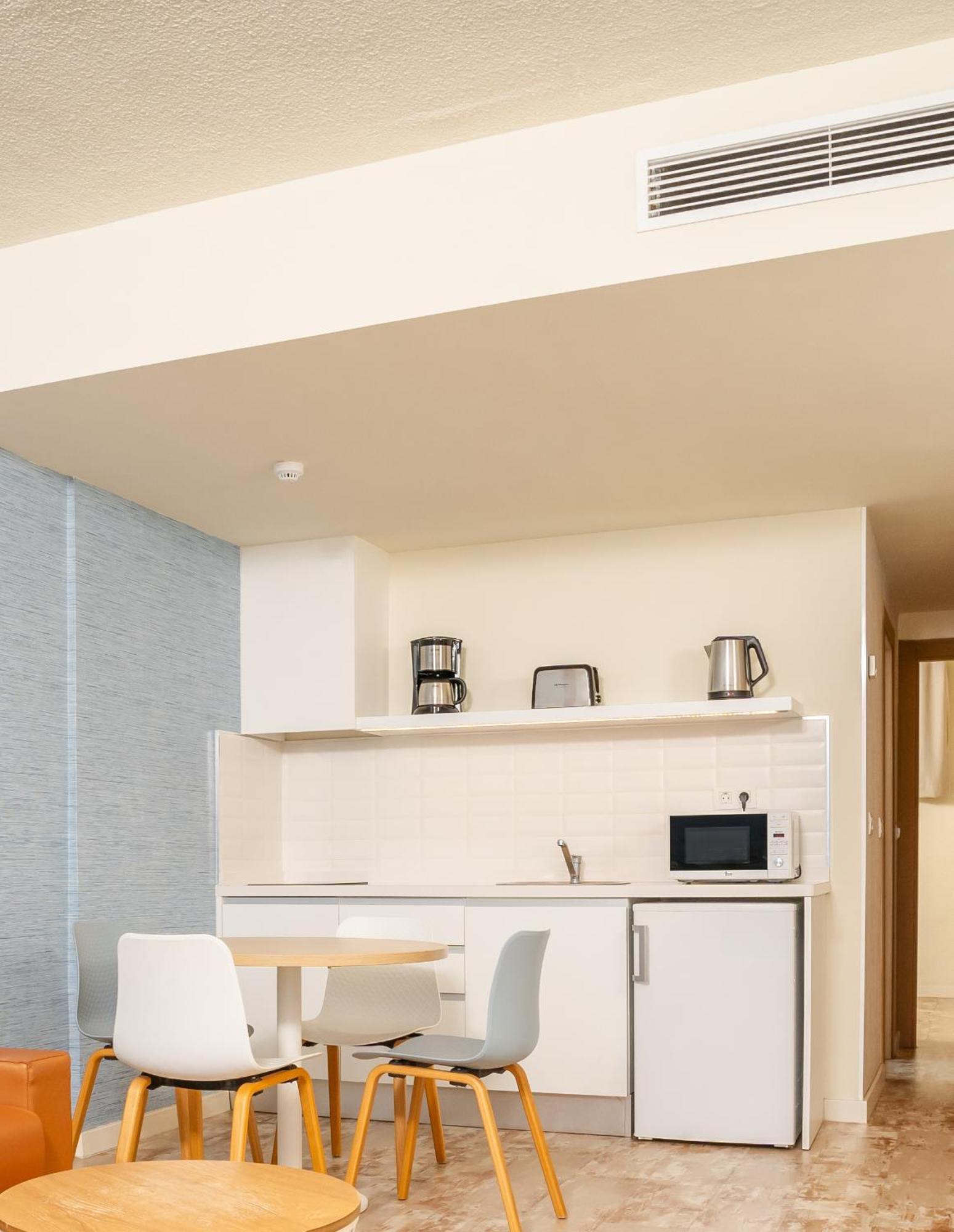 Hovima La Pinta Beachfront Family Hotel 4*