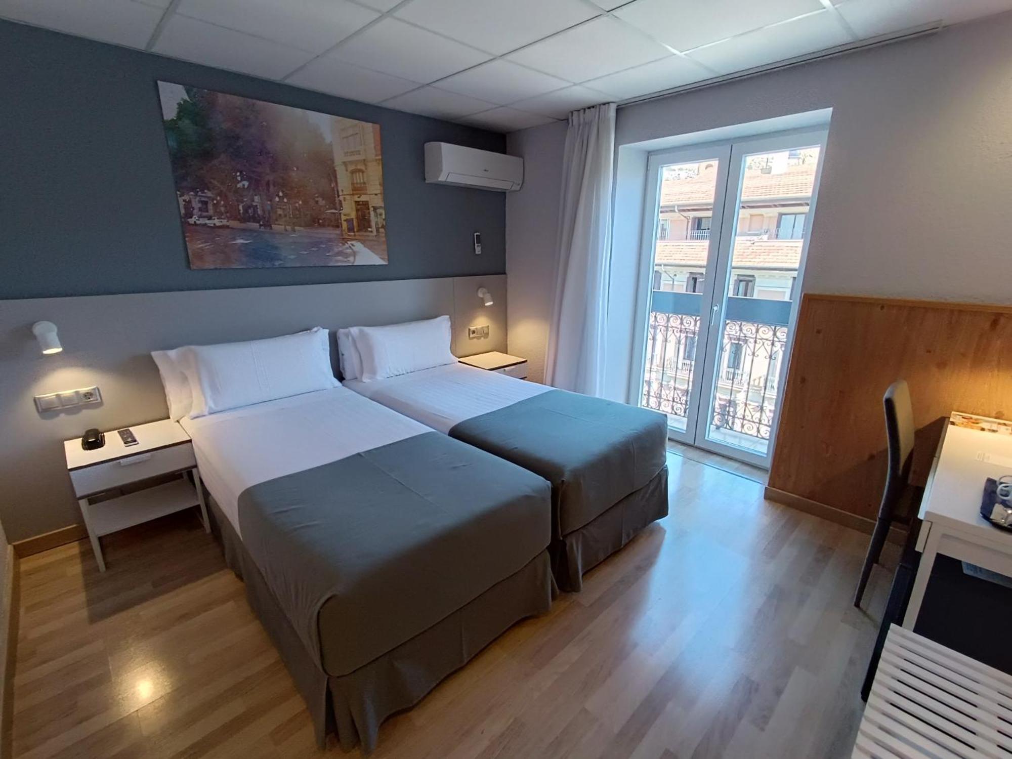 Hotel Mendez Nuñez 2*