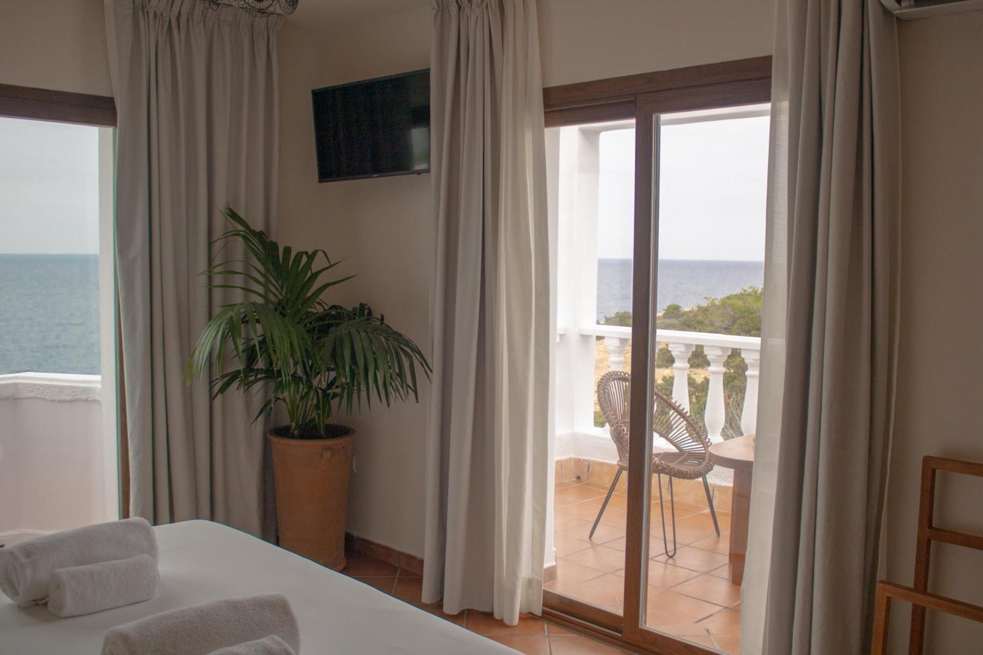 Pensión La Torre Ibiza Cap Negret
