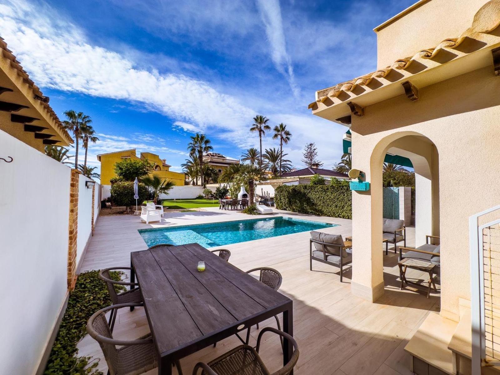 Playa Flamenca Villa Oriola (Orihuela)