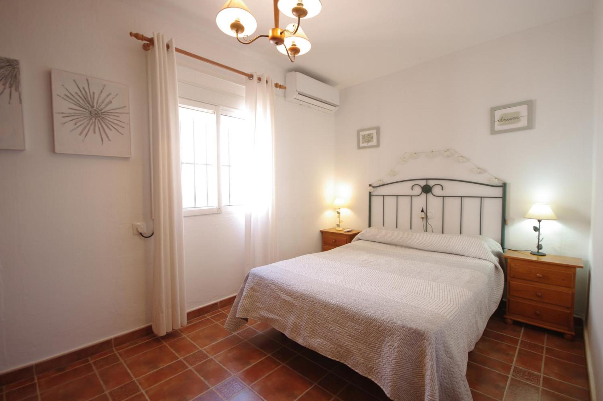 Livingtarifa Concha Villa *
