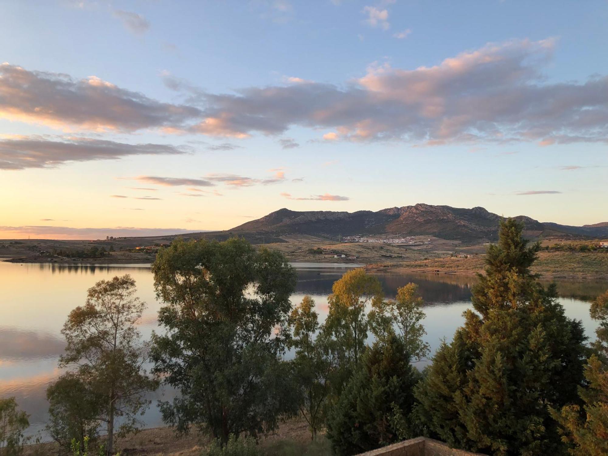 Encantos De Orellana Holiday home