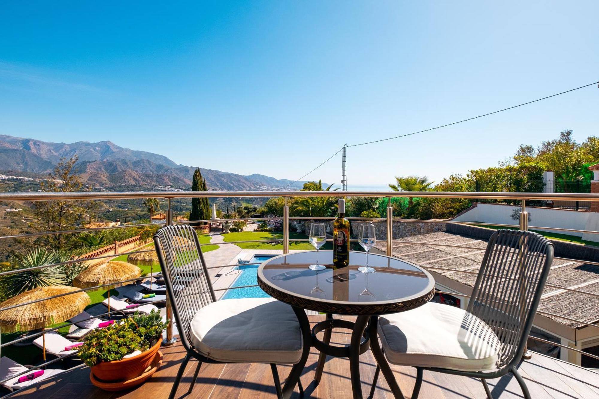 Exceptional Costa Del Sol El Espuela For 8 Heated Pool Amazing Views & Quality Torrox