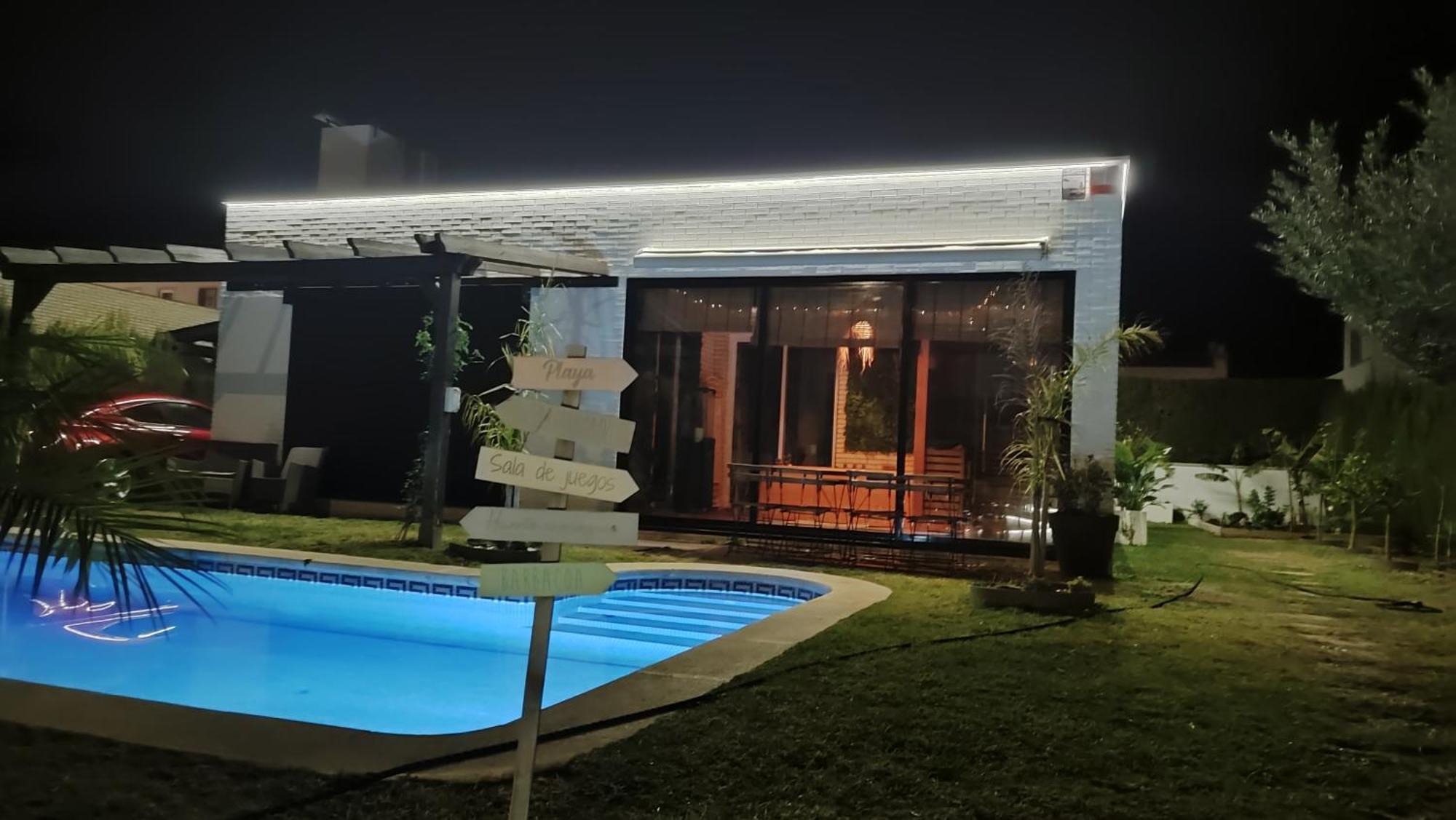 Villa Lujosa Con Spa, Piscina Y Sala De Juegos Privados *