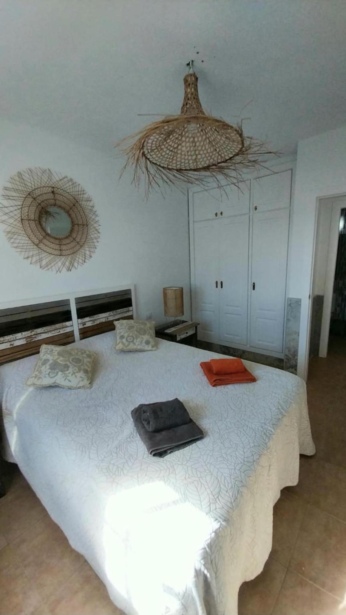 Maison Vue Avec Piscine Apartment