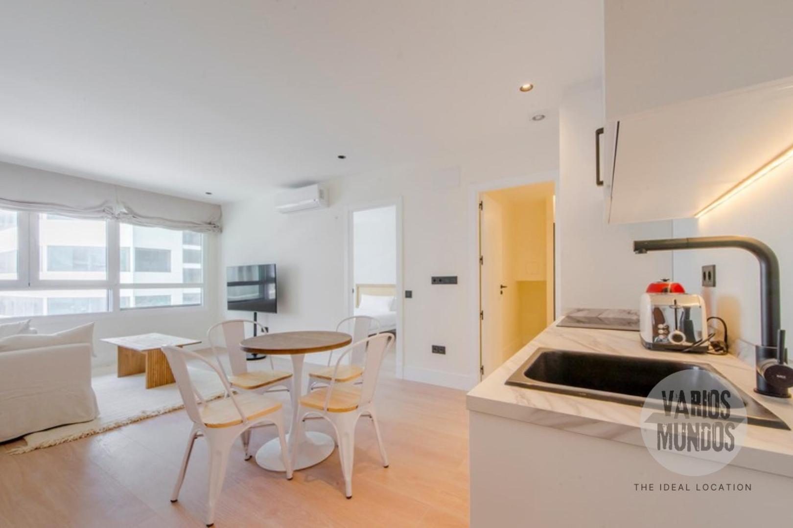 Malasana Chic 4, Ven A San Bernardo 20 E3 Apartment