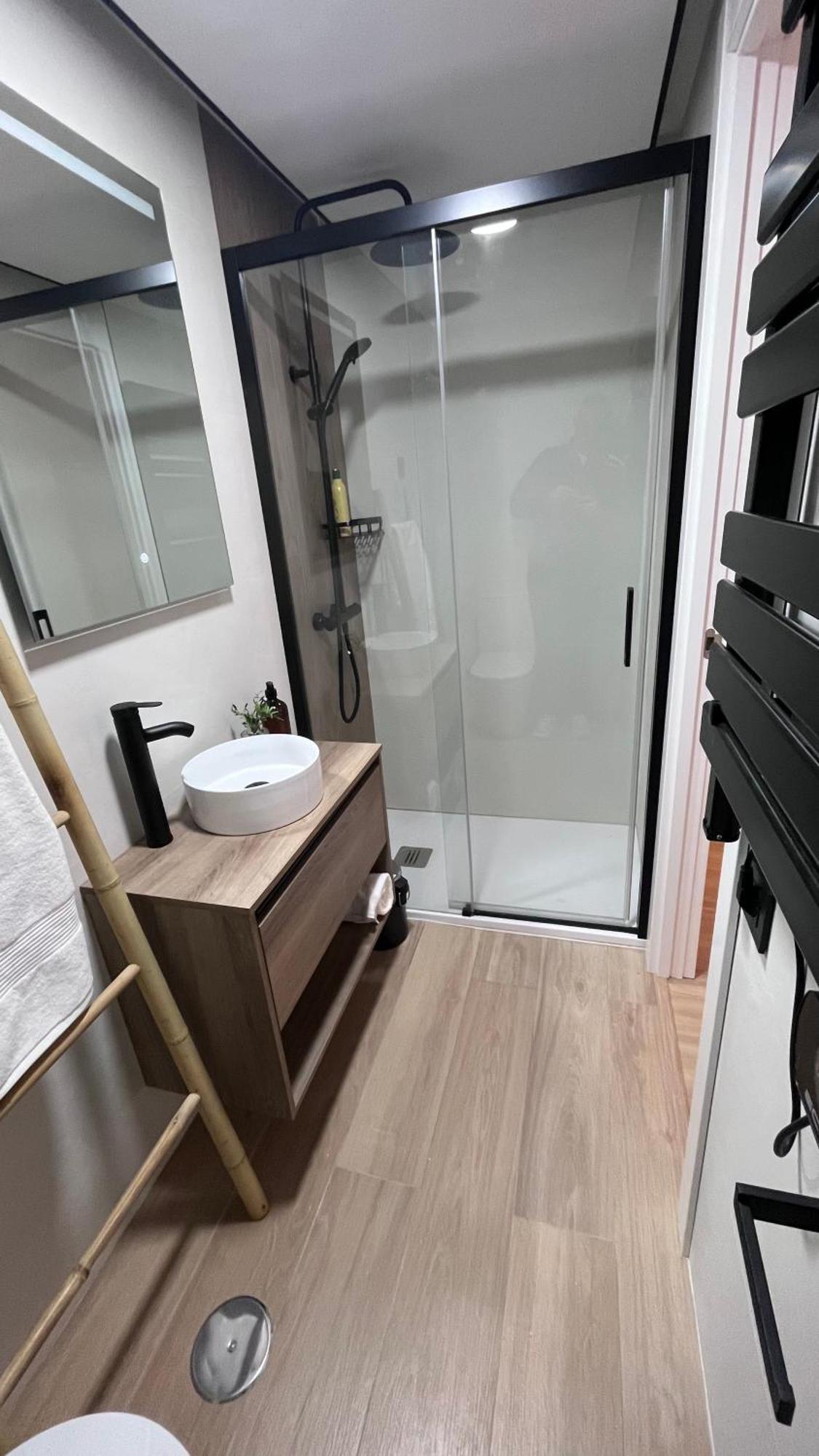 Victrix Homes Apartahotel
