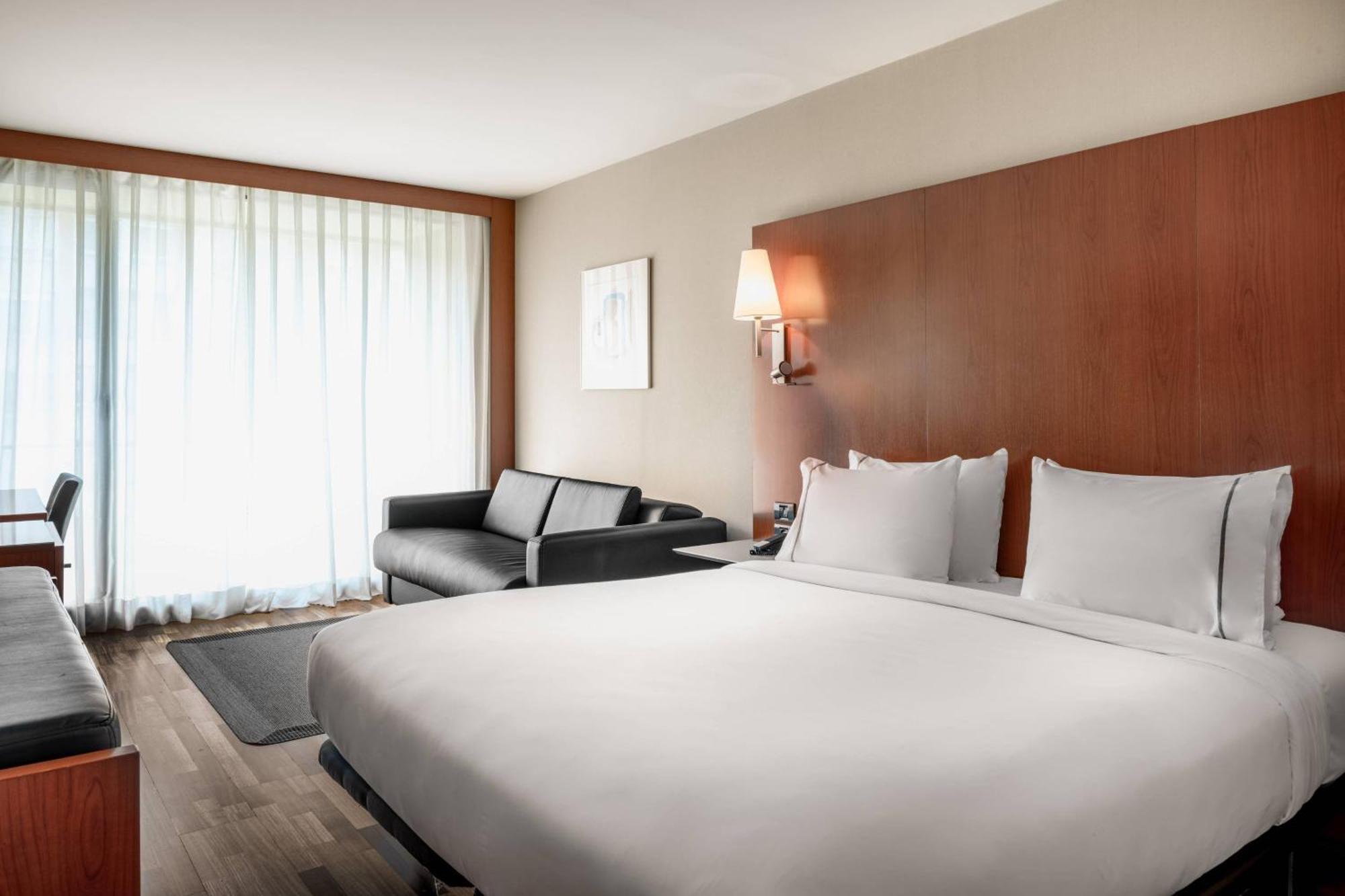 Hotel Ac La Rioja By Marriott 4*
