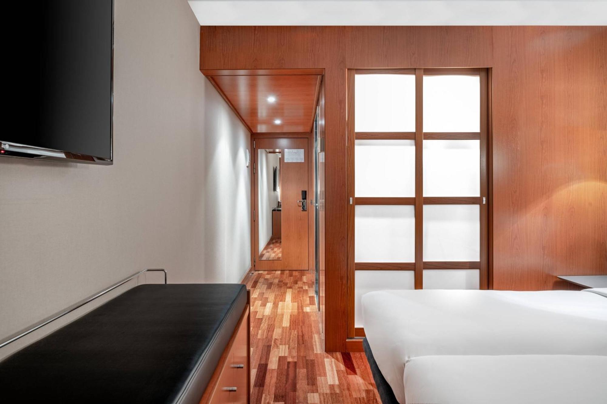 Hotel Ac La Rioja By Marriott