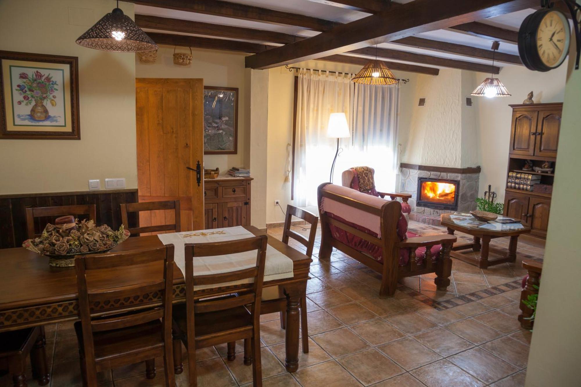 Arroal Country house *