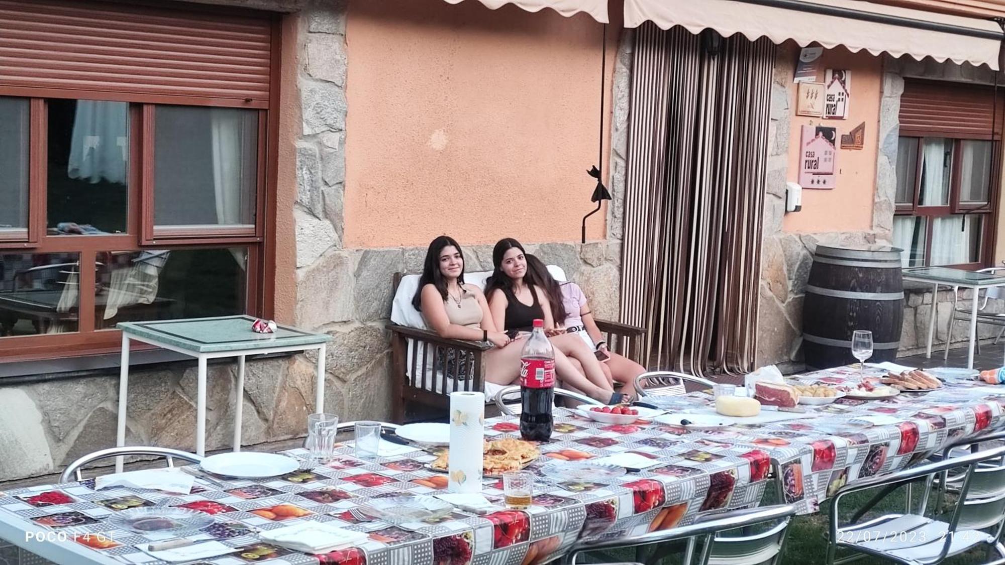 Country house Arroal *