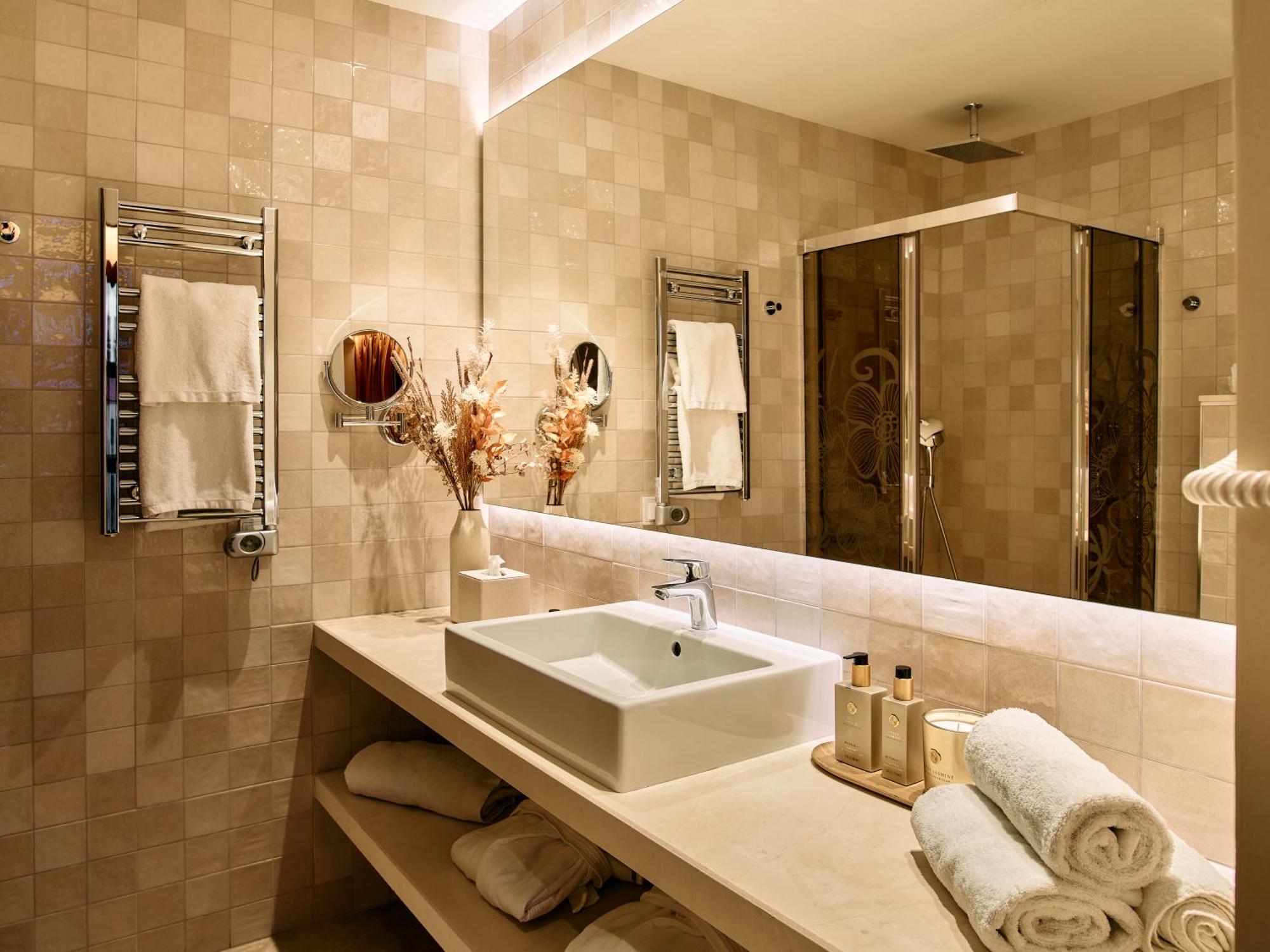El Pilar Andalucia Hotel