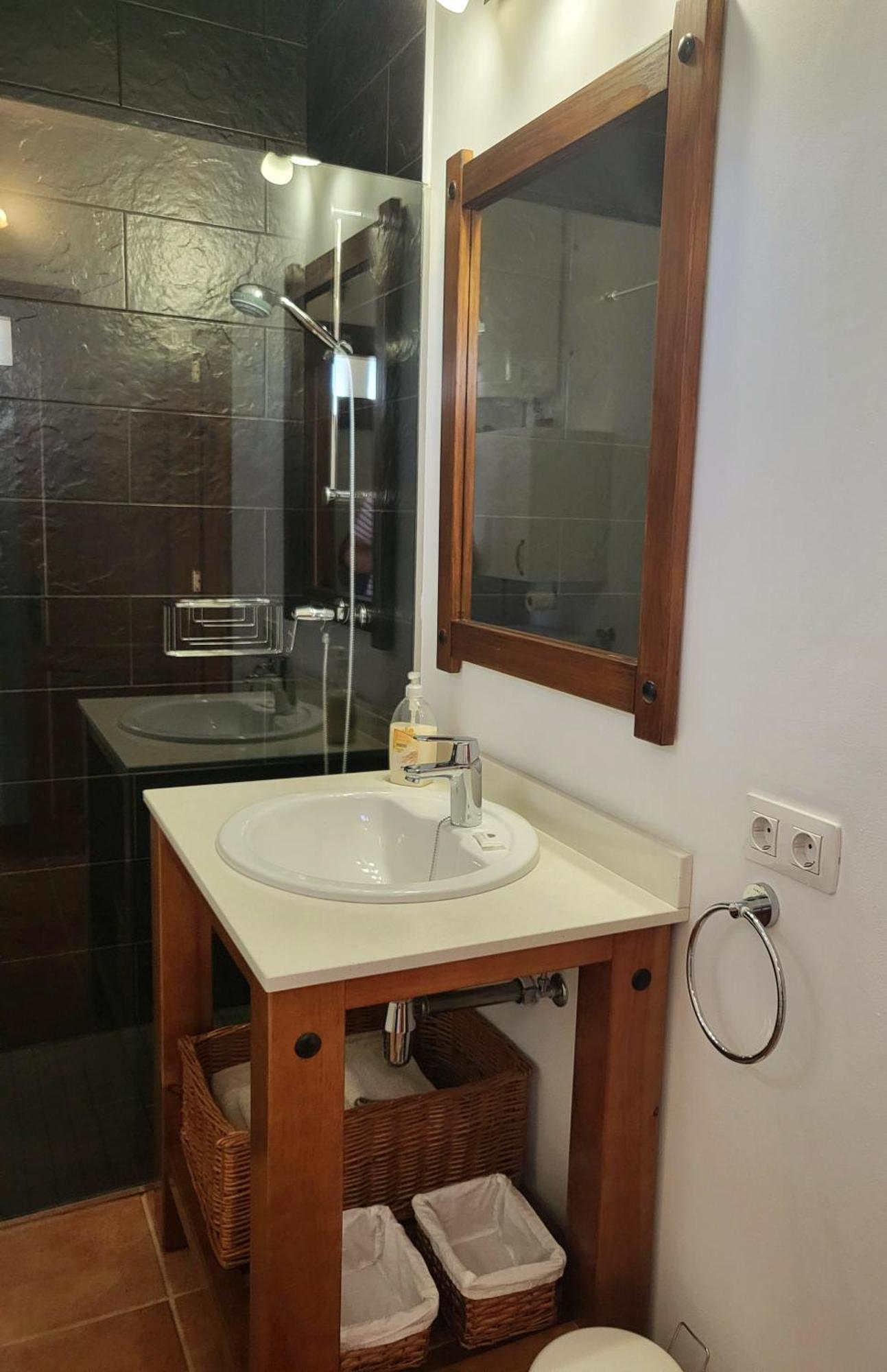 Little Gem Apartment, Molinos Apartment