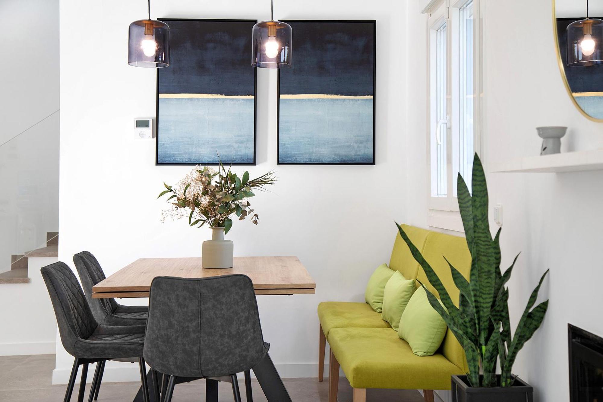 Moderna En Chiclana Villa
