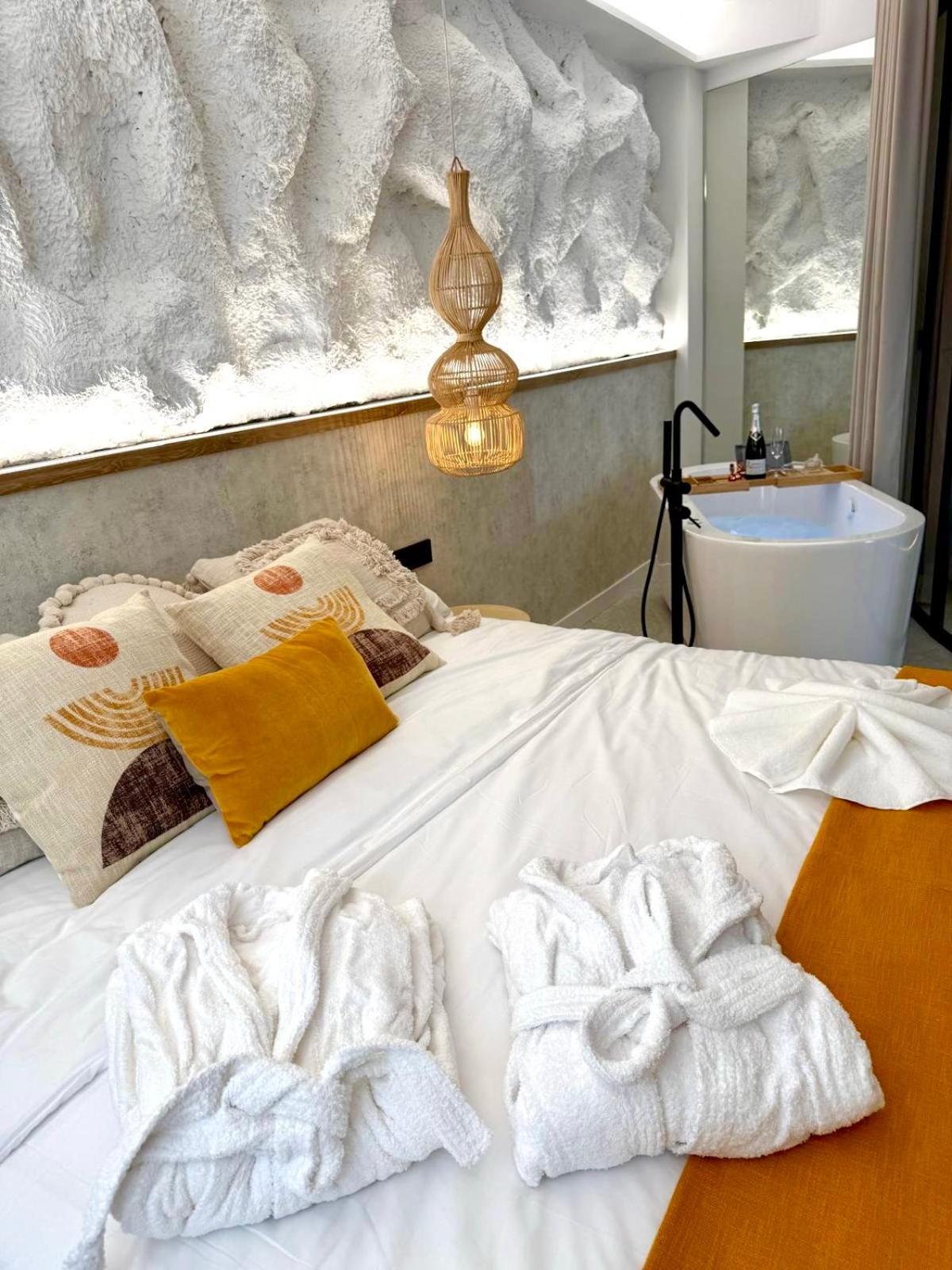 Golden View Apartment