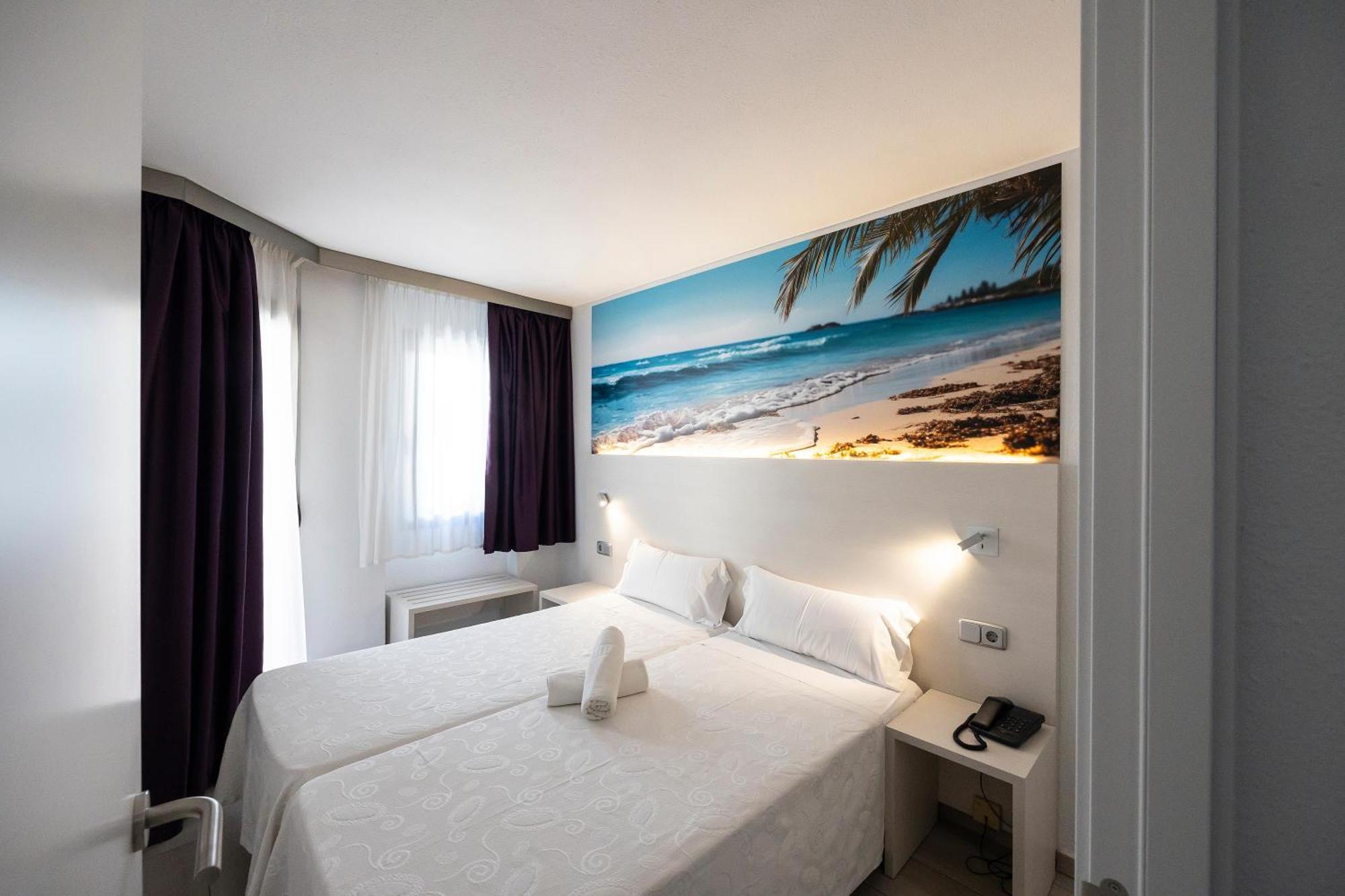 Apartahotel Miami Park 3*
