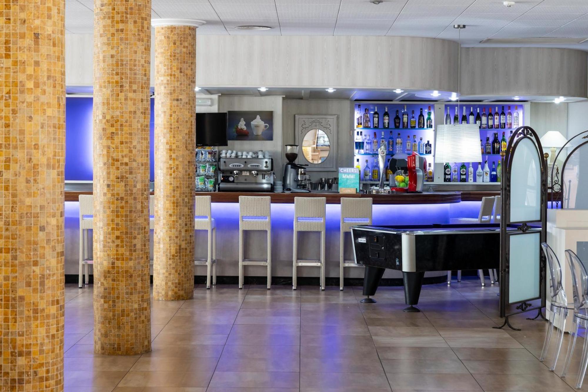 Miami Park Apartahotel
