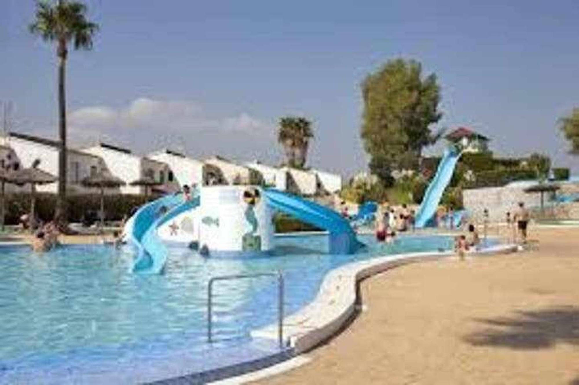 Holiday home A H Columbra Amplio Adosado A 100 Mtrs Playa Piscina Parking *