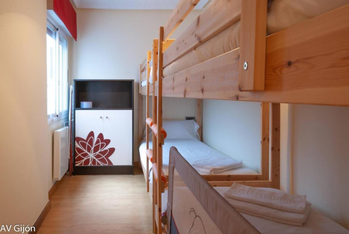Apartment Av Premio Real 16 Gijon