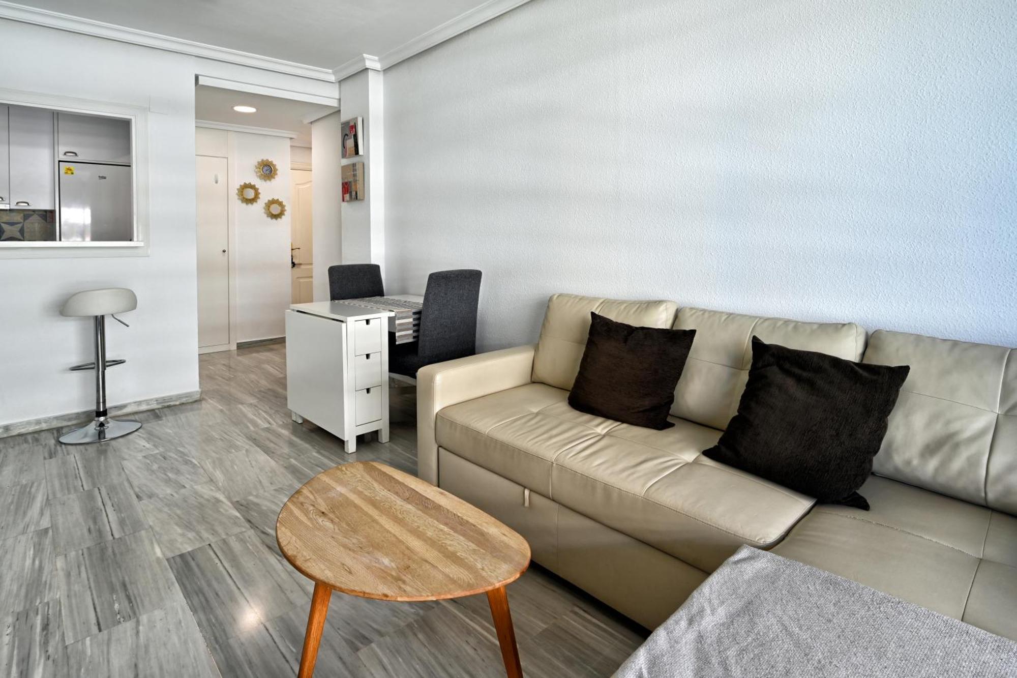 Rent4 Malaga Playa Del Bajondillo Apartamento