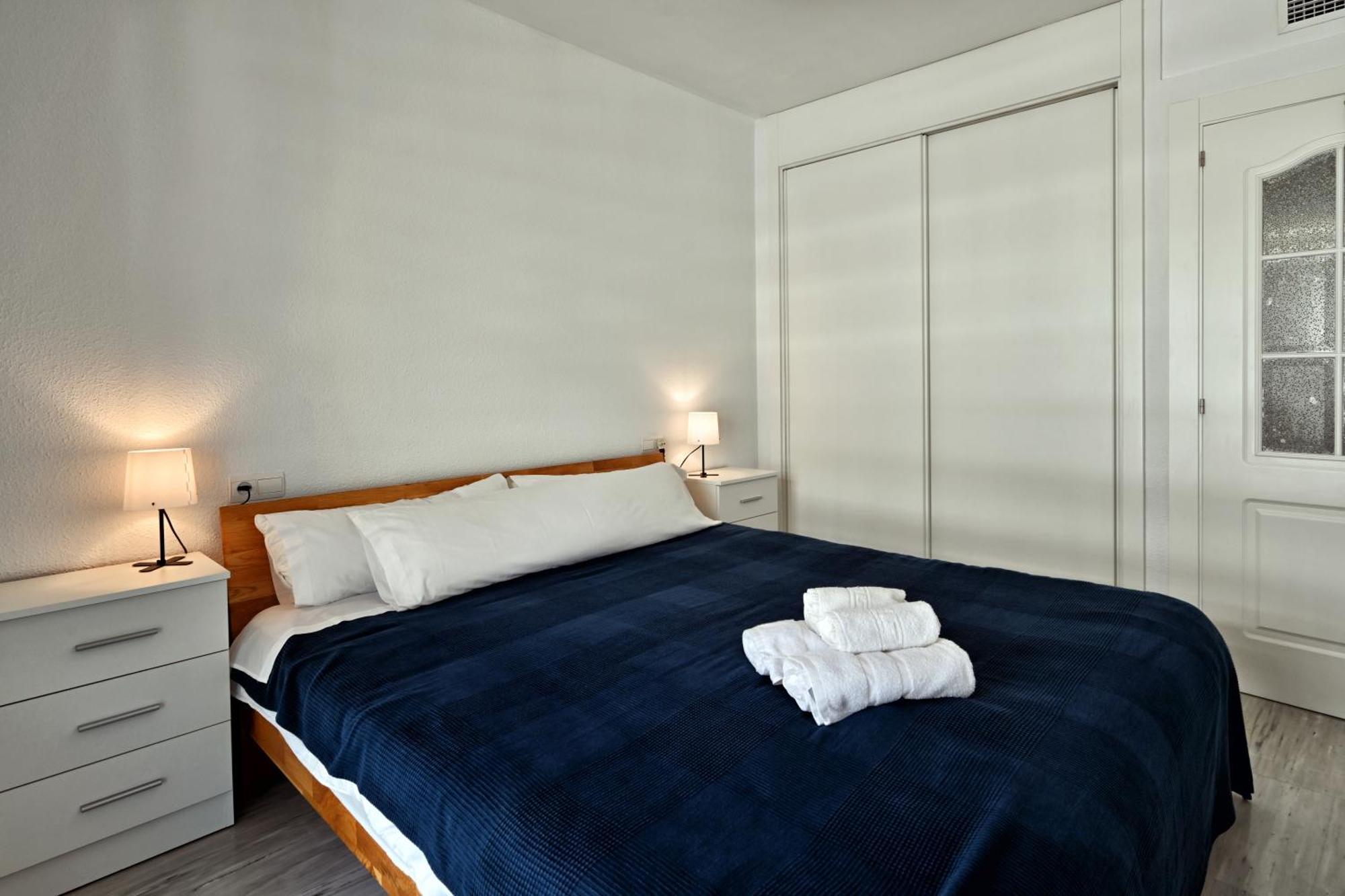 Apartamento Rent4 Malaga Playa Del Bajondillo *