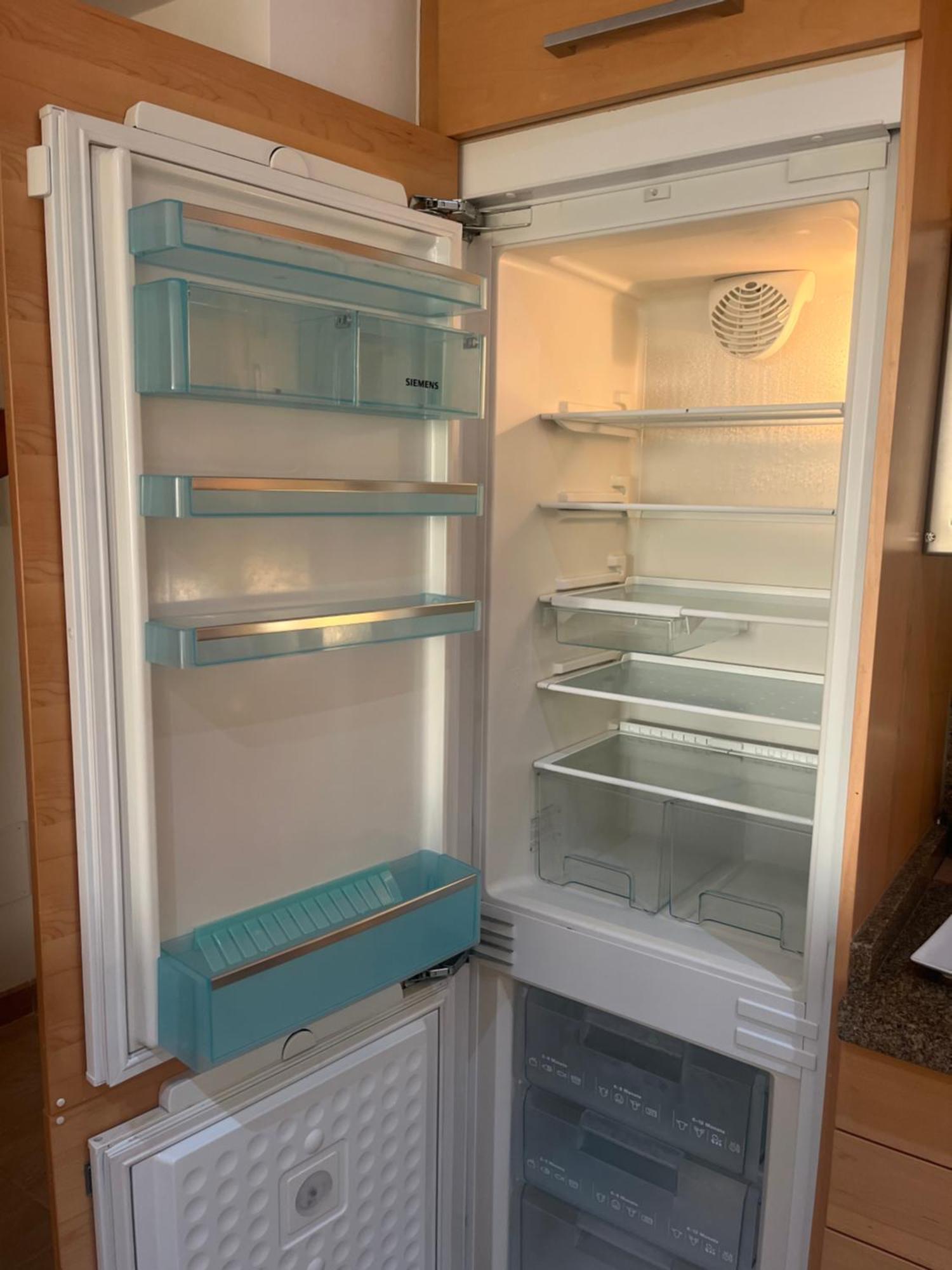 F, Incosol, Rio Real, Apartamento *