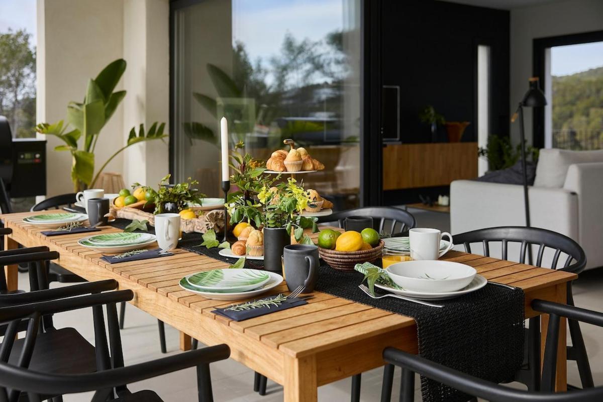 Villa Sitges Casa Selva 7 Minutos De Sitges En Coche Diseno Comodidad Nueva Ideal Vacaciones
