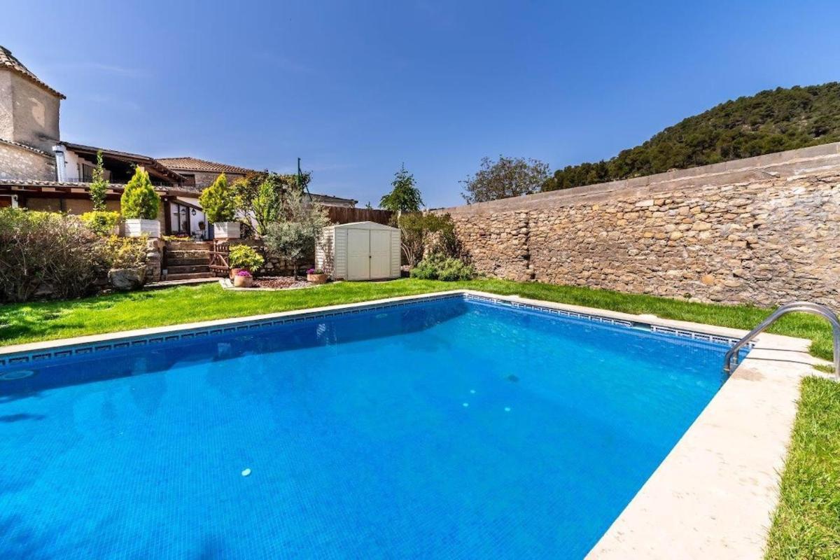 Casa Con Piscina 1hr Barcelona Сasa de vacaciones