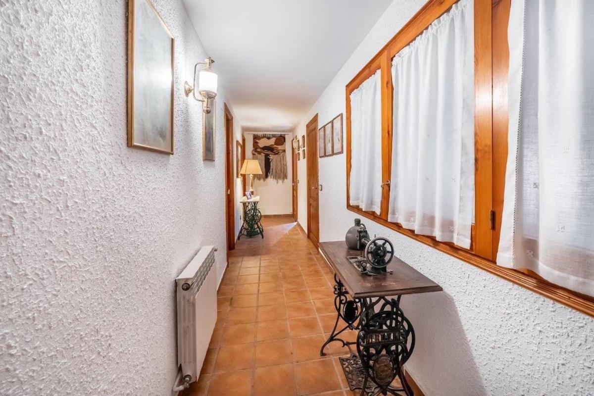 Сasa de vacaciones Casa Con Piscina 1hr Barcelona