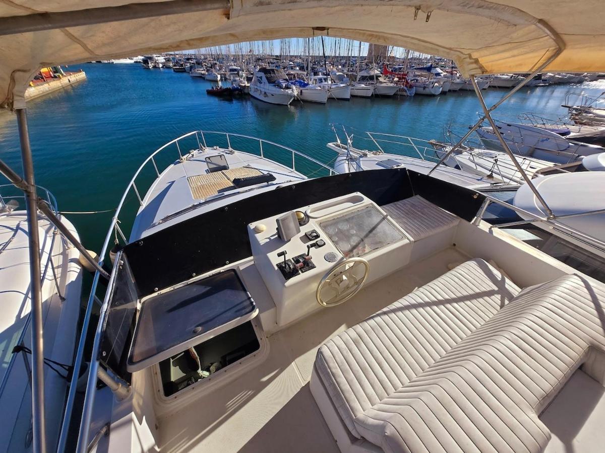 Hotel en barco Moonlight Lady, Our Secret On The Med! Torrevieja
