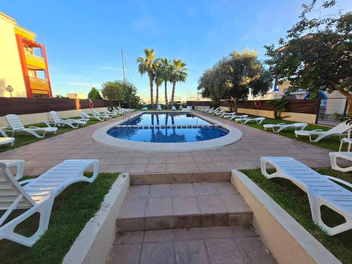 Moonlight Lady, Our Secret On The Med! Hotel en barco Torrevieja