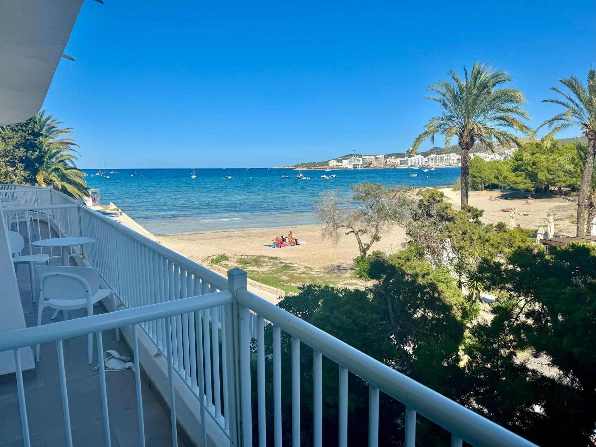 Tagomago 3* San Antonio Abad