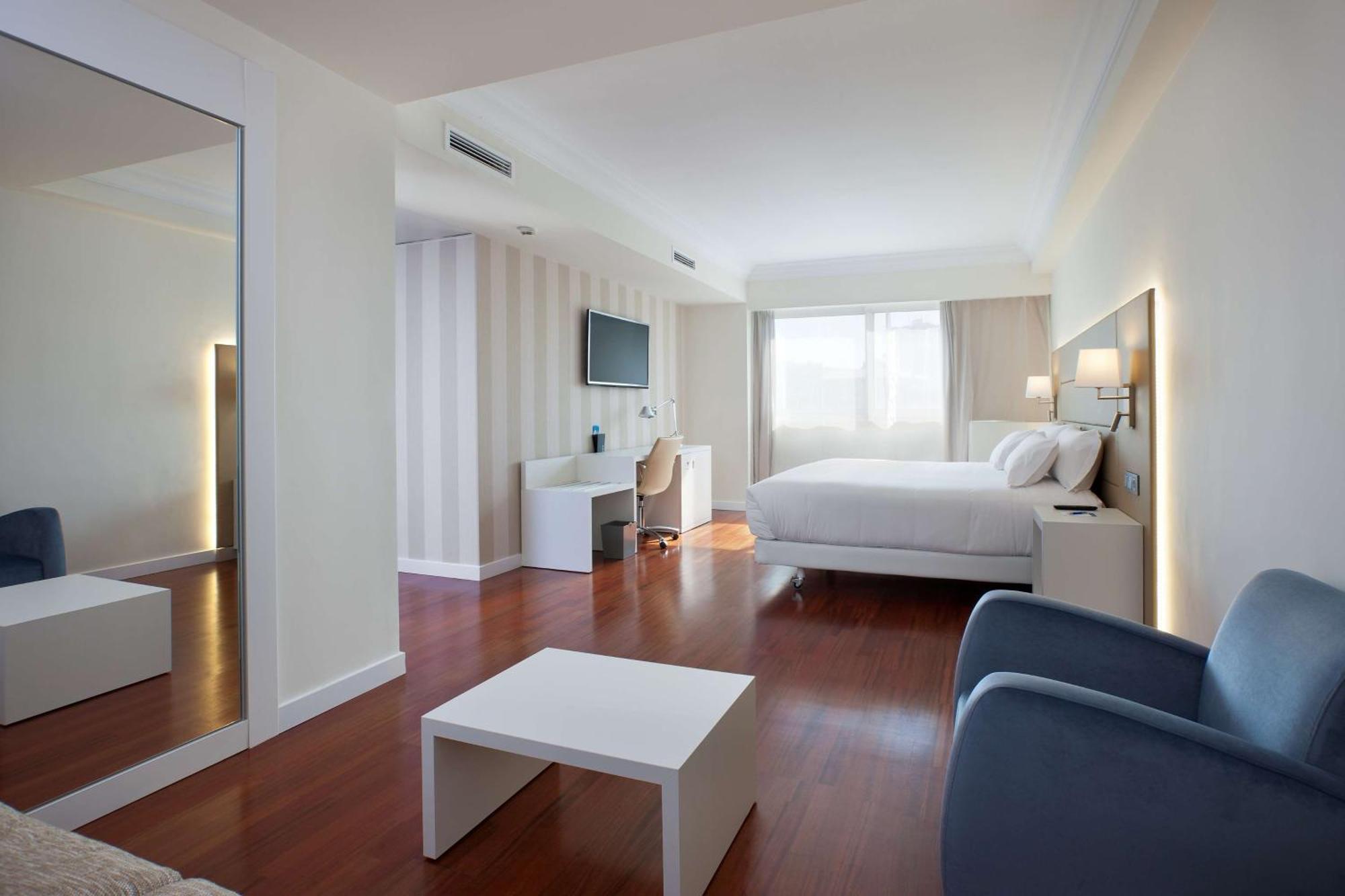 Nh Iruna Park Hotel Pamplona