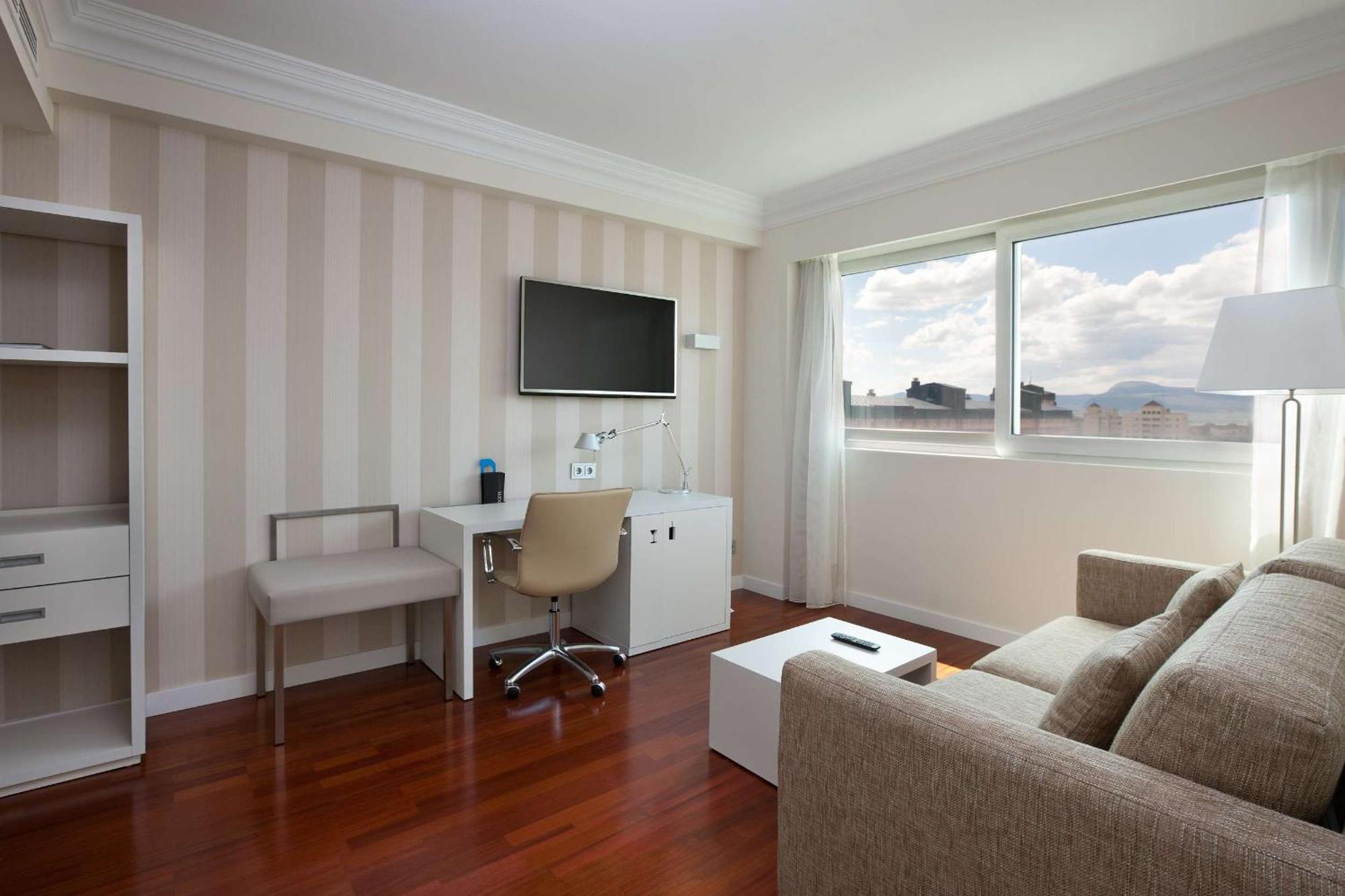 Nh Iruna Park 4* Pamplona