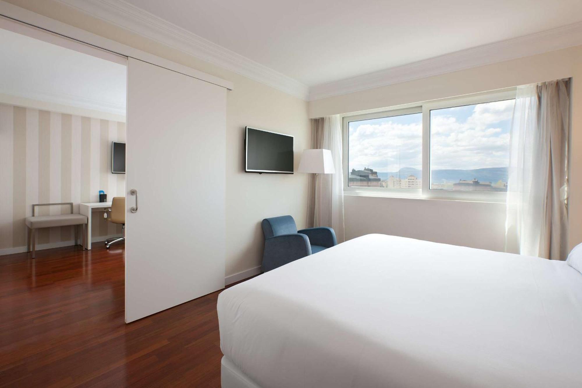 Nh Iruna Park Hotel