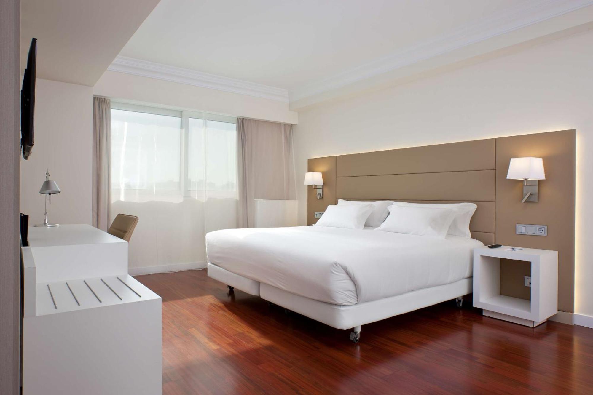 Nh Iruna Park 4* Pamplona