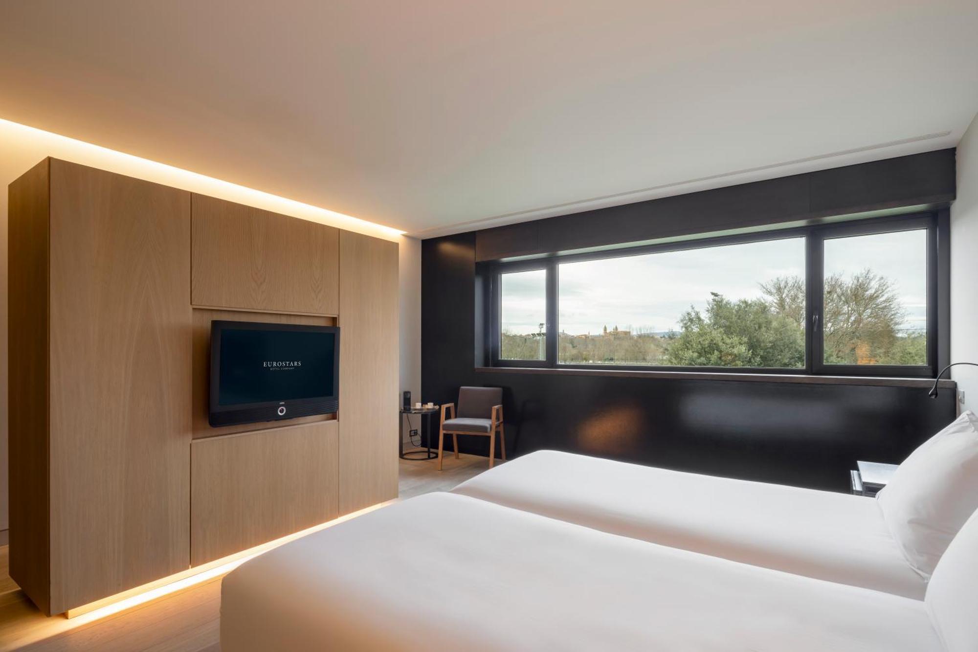 Eurostars Hotel 4*