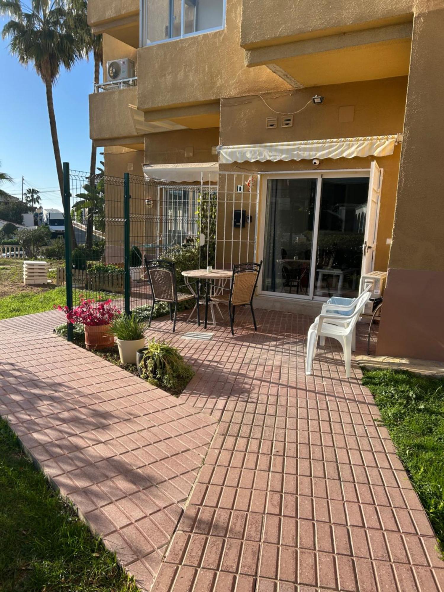 Urb Alcantara Apartment