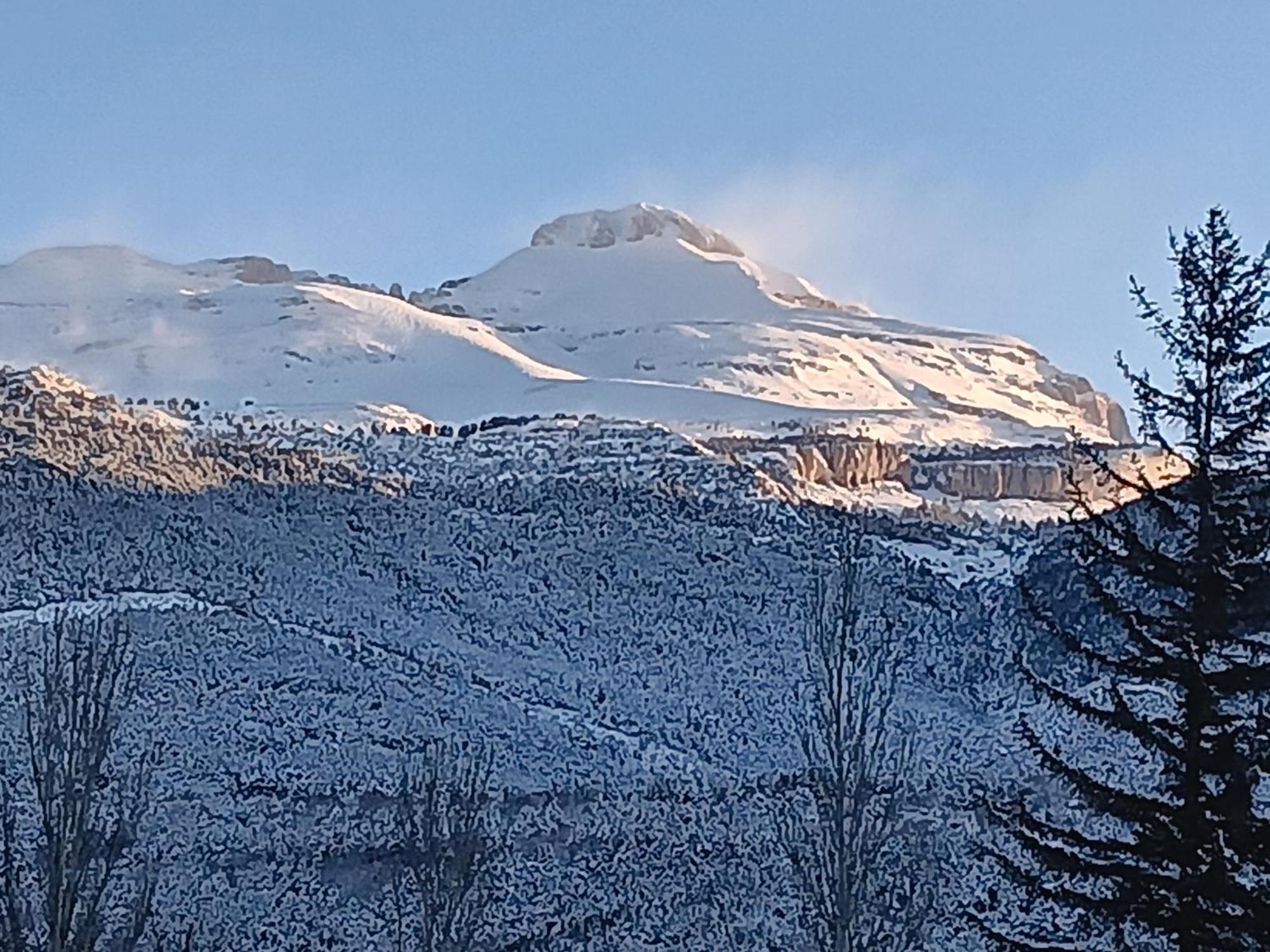 Pico De Alba - Jacetania Apartamento