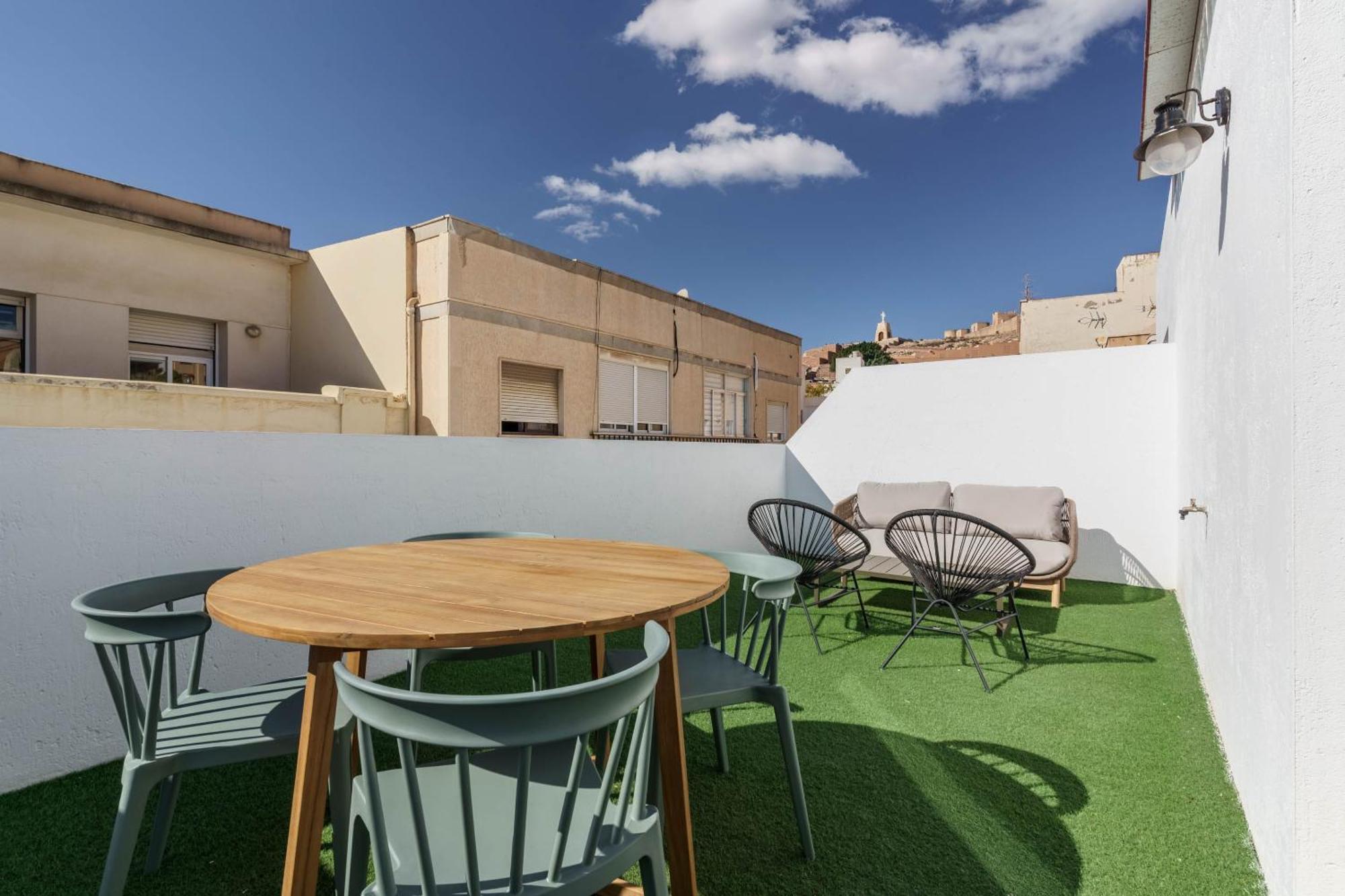 Limehome Hernan Cortes * Almería