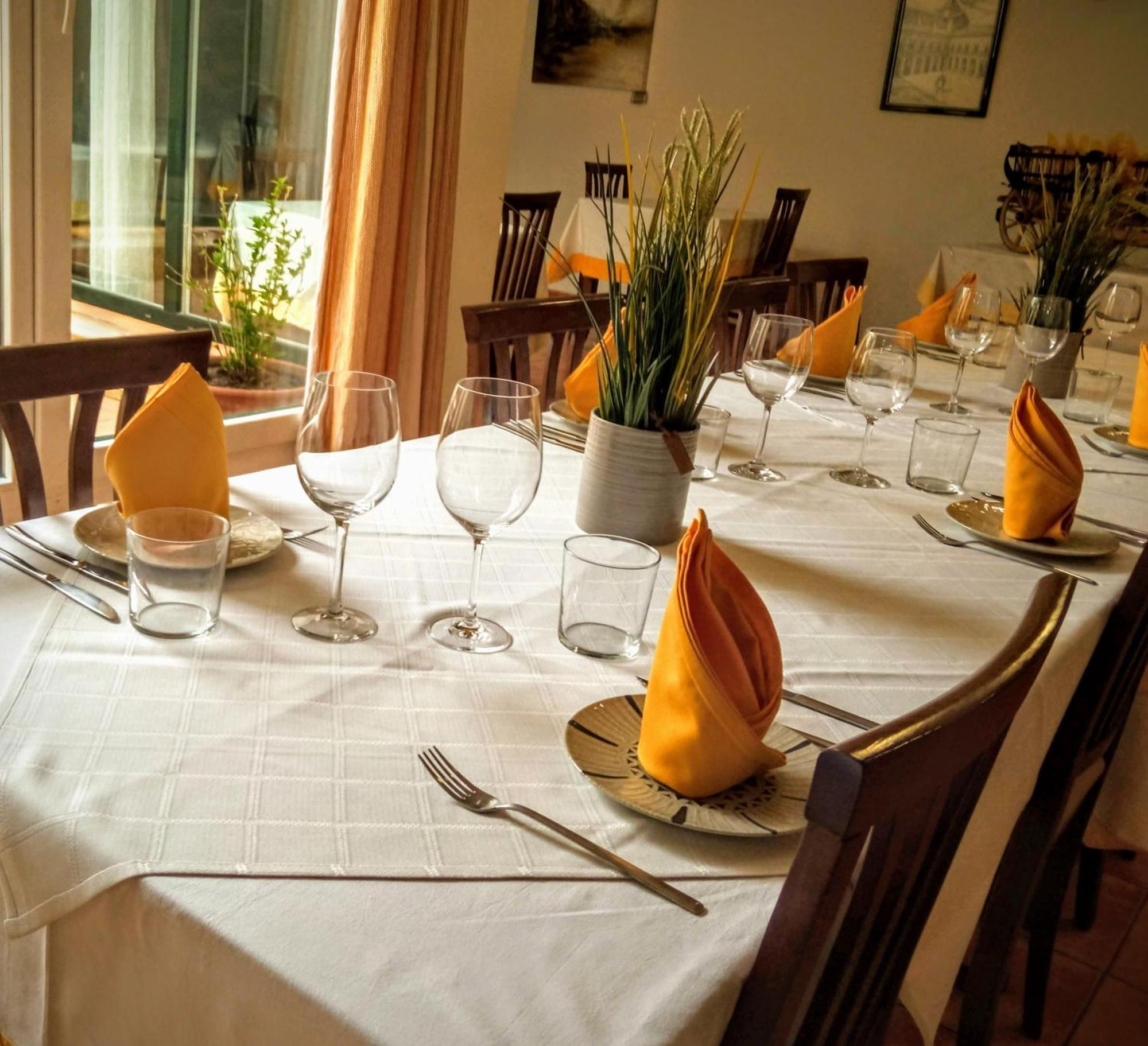 Restaurante Bustos Guest house *
